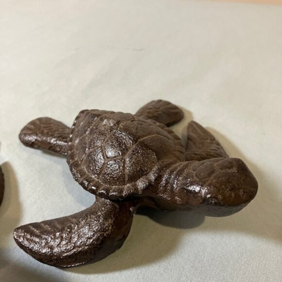 Pair of Nautical Cast Iron Sea Turtles 4.5" Length - Picture 3 of 6